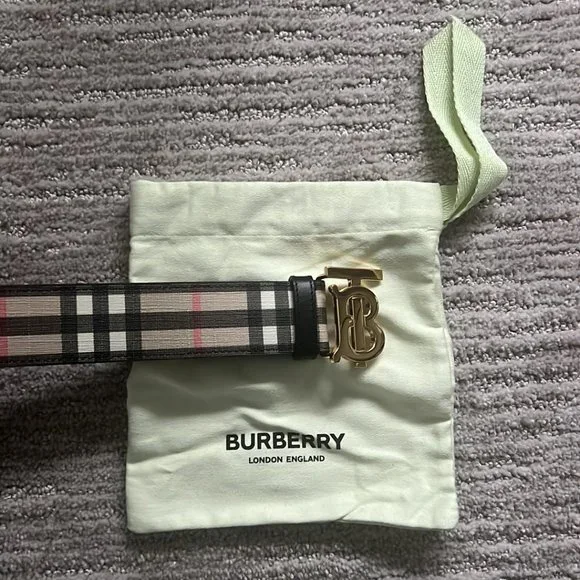 Authentic Woman's Burberry "TB" Plaid Belt - Picture 5 of 6